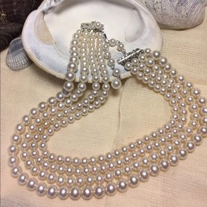 Four strand fashion pearl choker